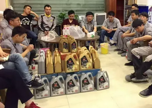 十一年三家小拇指門店，他的員工接近零流失率