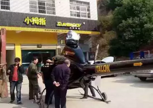 給飛機(jī)噴漆不是事兒，這家小拇指店已經(jīng)噴了10架!