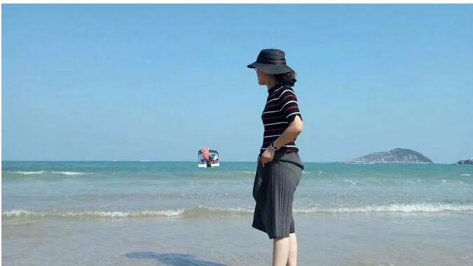 從行業(yè)小白到小拇指年業(yè)績百萬SA，女兒說她：“媽媽怎么老玩手機(jī)”