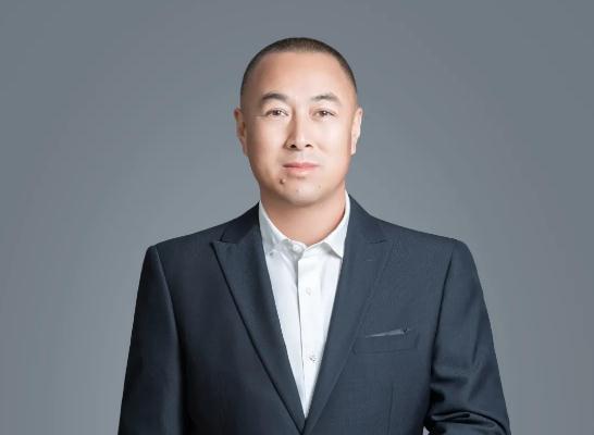 “我一直想成為像小拇指蘭總裁一樣的人——被人無條件相信的一個存在……”