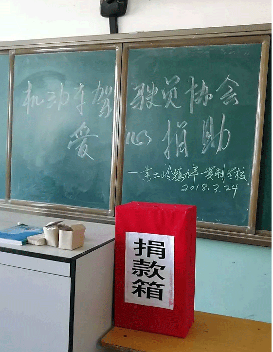 15226617921298612CB5.gif xiaomuzhi_21.gif