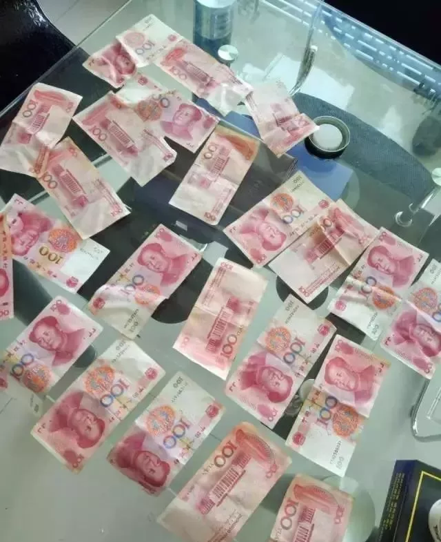 1592992685159647ED4B.jpg 17.2.jpg