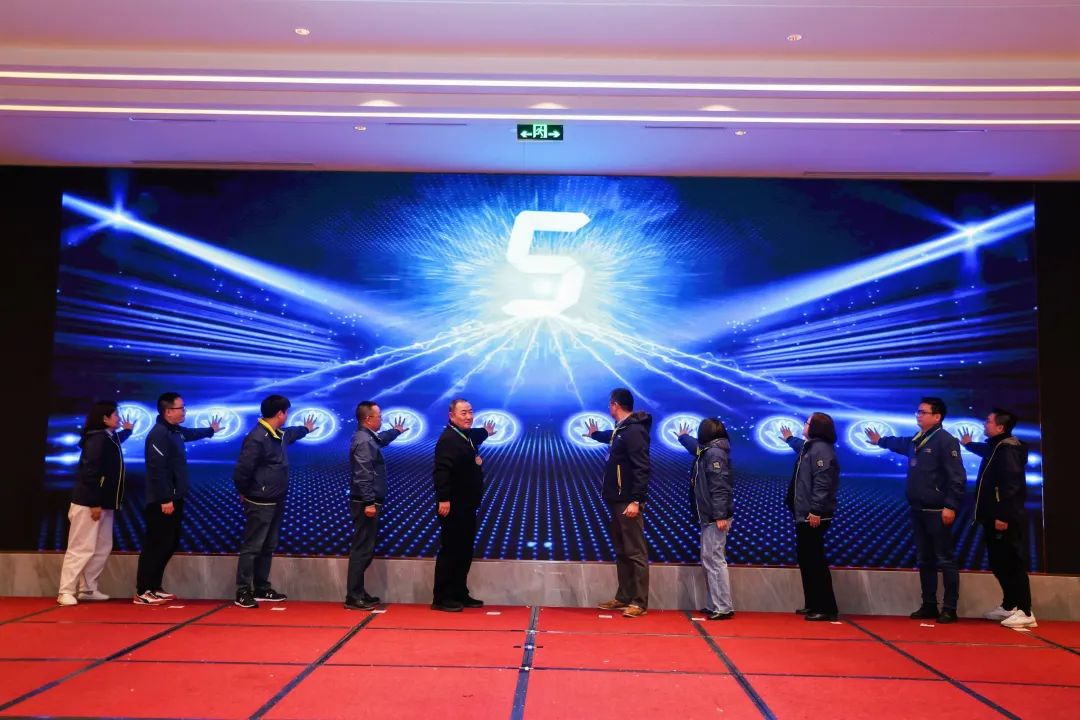 17031372161379037F29.jpg 17031372161379037F29.jpg